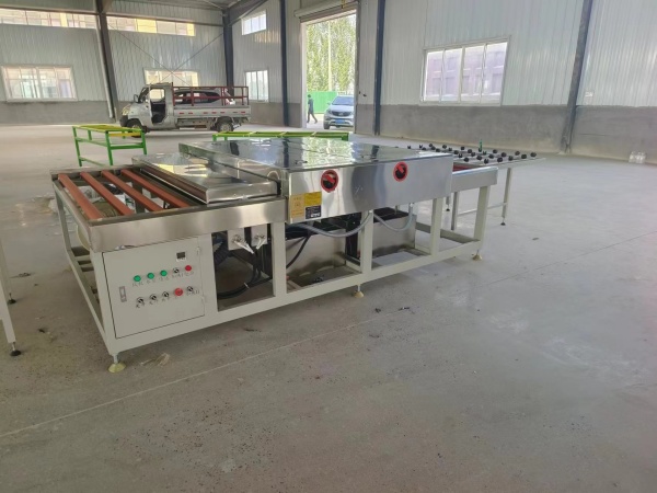 山東臥式玻璃清洗機廠家